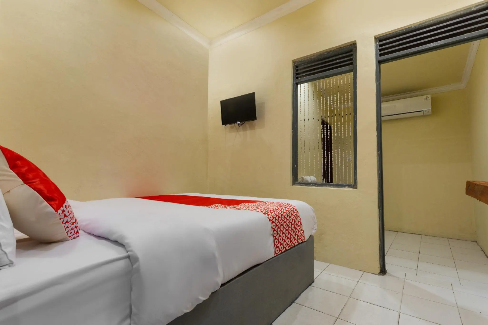 Hotel Triana by OYO Rooms