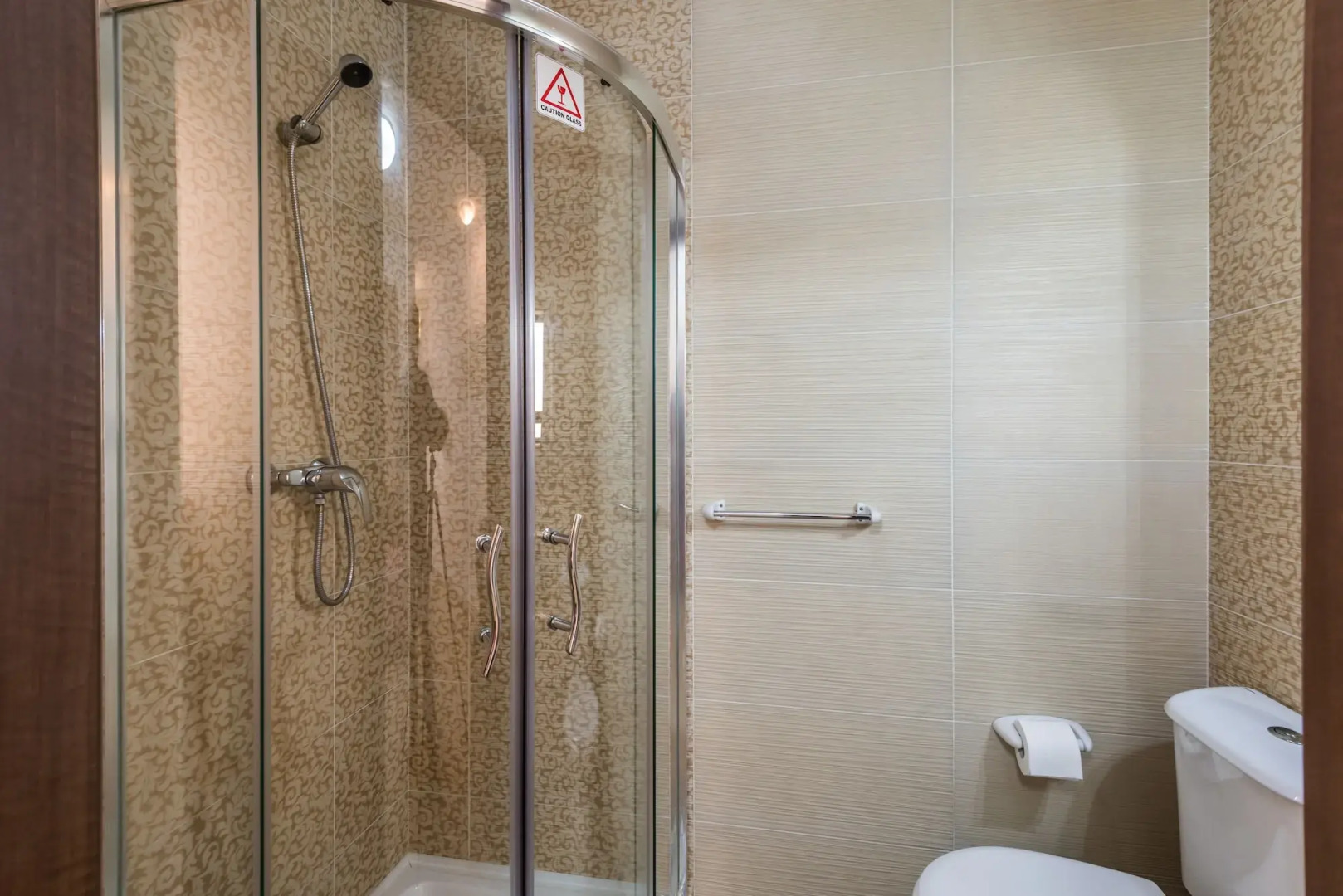 Blue Harbour 4 Seafront apartment by Getaways Malta