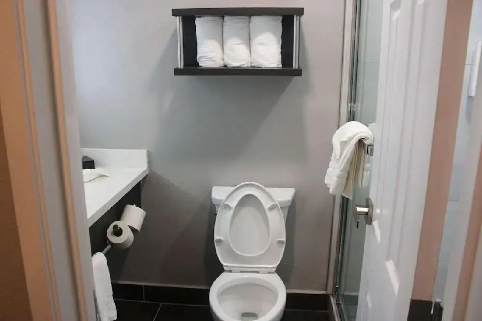 Clarion Pointe Marshall