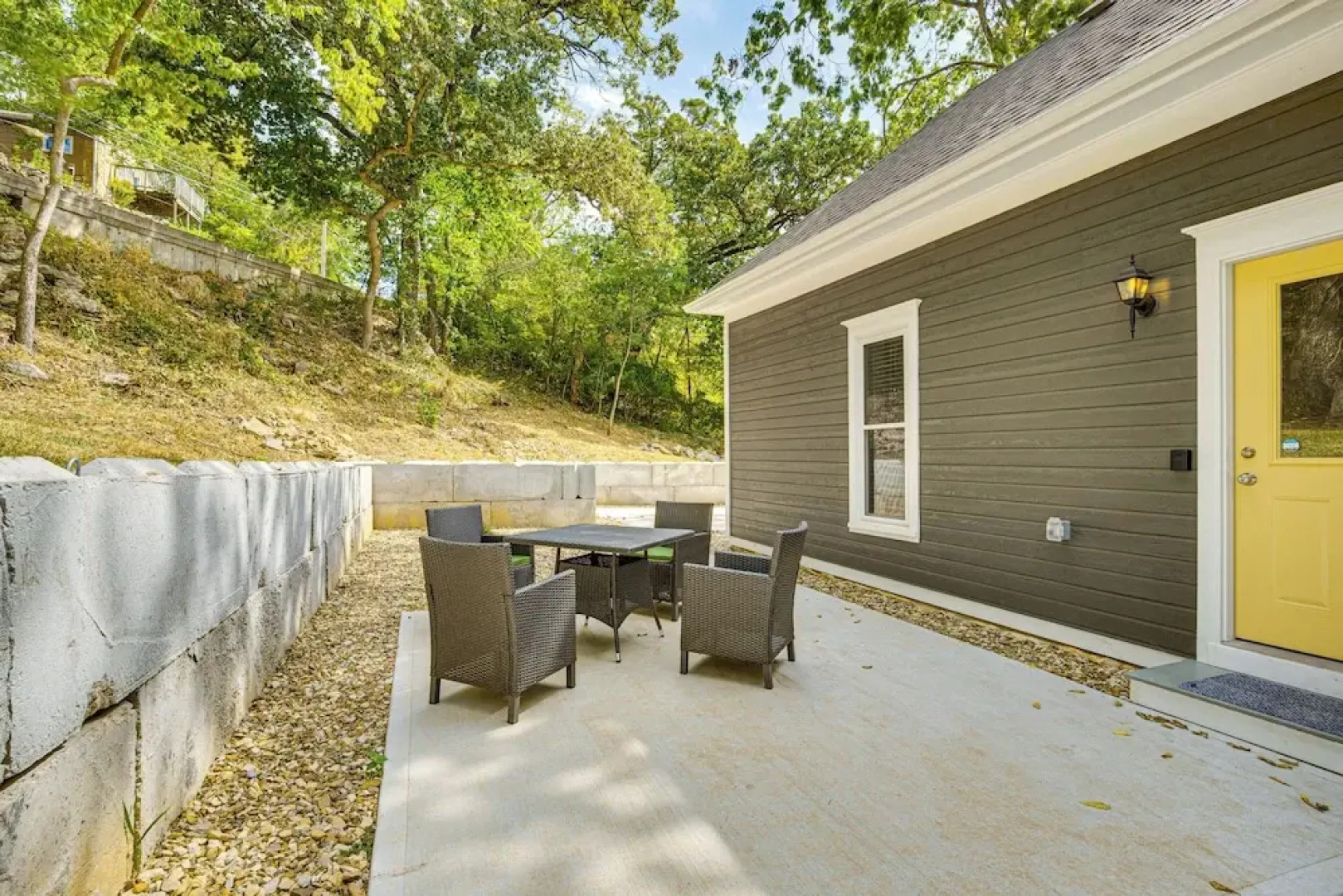 Walk Downtown: Historic Home in Excelsior Springs