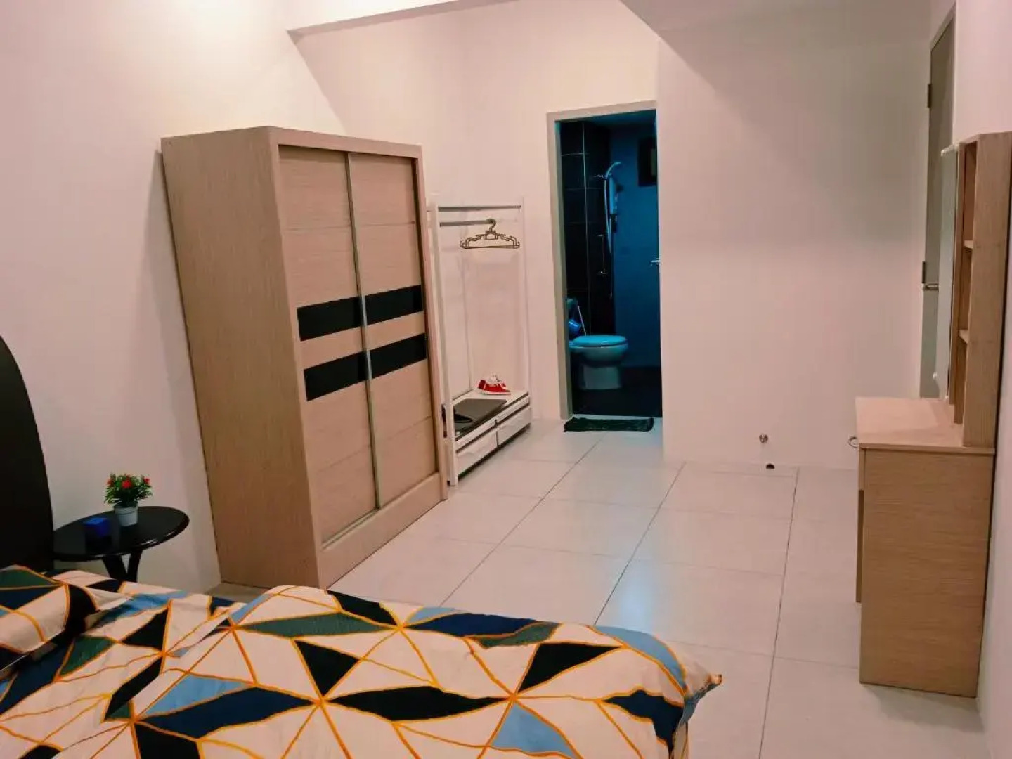 Preferred30 3R2B 7pax Meritus Perai