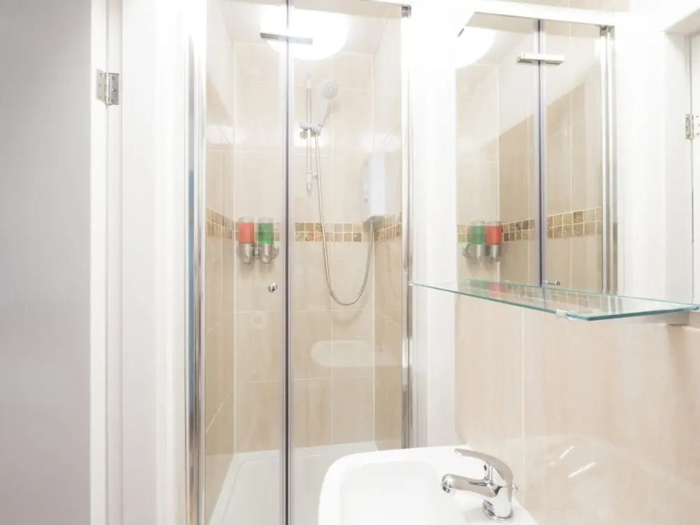 Victoria House Apartments