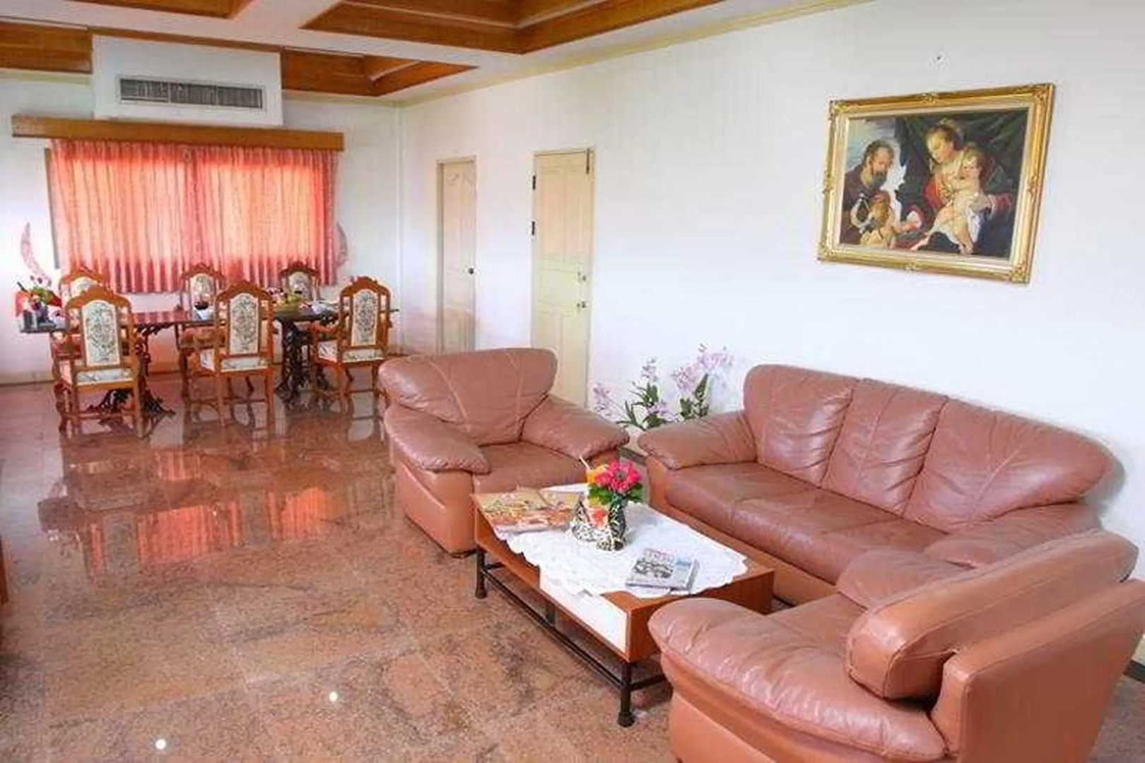 13 Coins Hotel Bang Yai