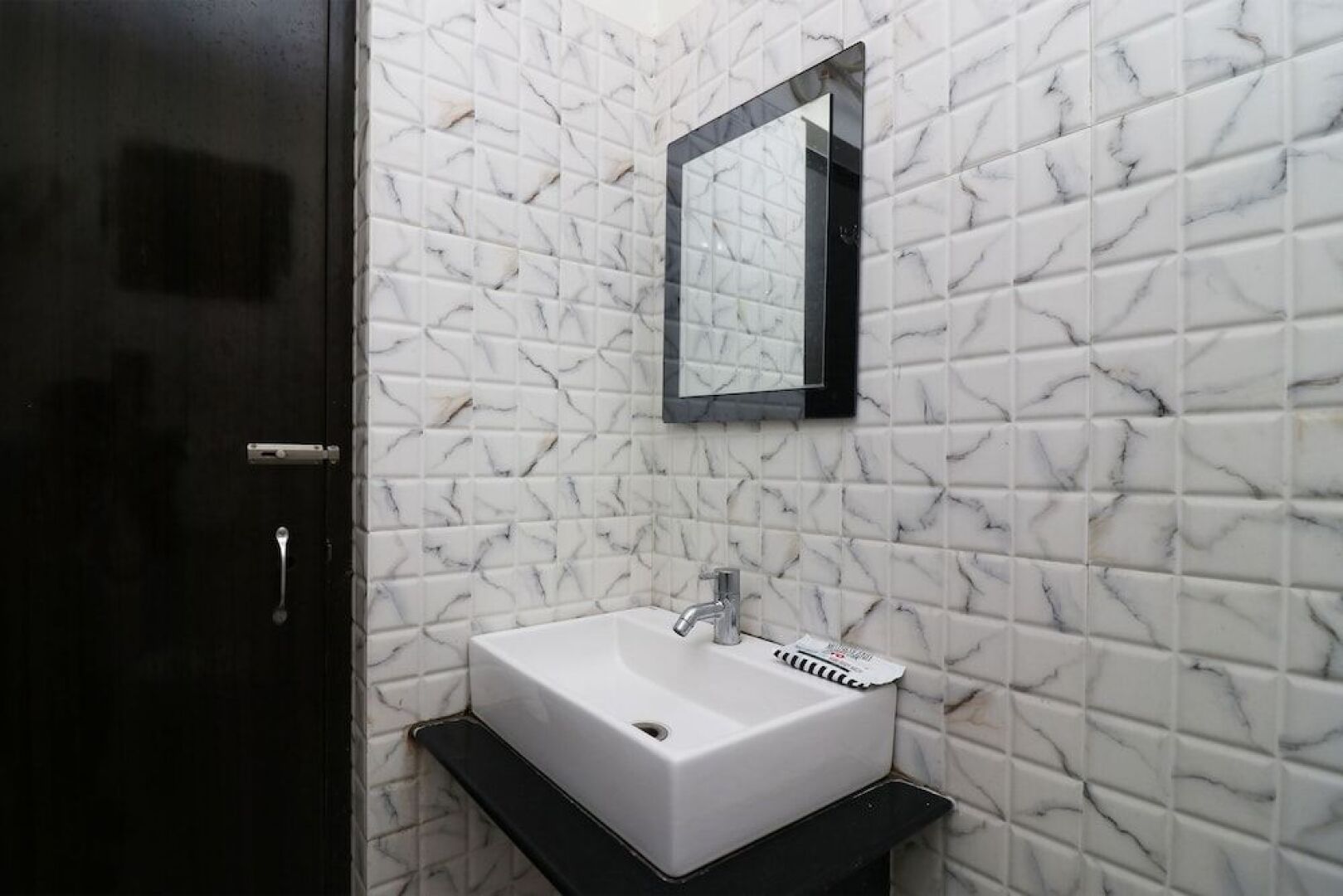 OYO 30163 Hotel Taj Palace