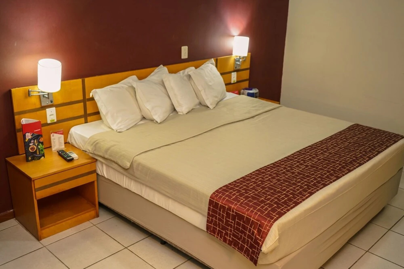 Vitória Praia Hotel By Nobile