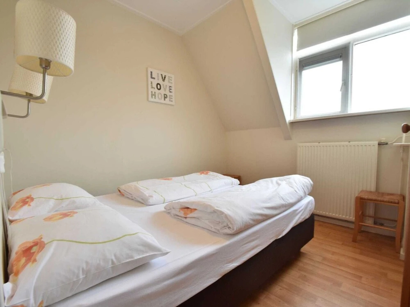 Family Apartment on Large Estate in Bergen aan Zee near Dunes & Beach