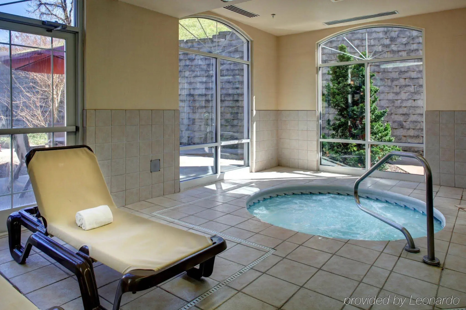 Country Inn & Suites by Radisson Asheville Downtown Tunnel Road