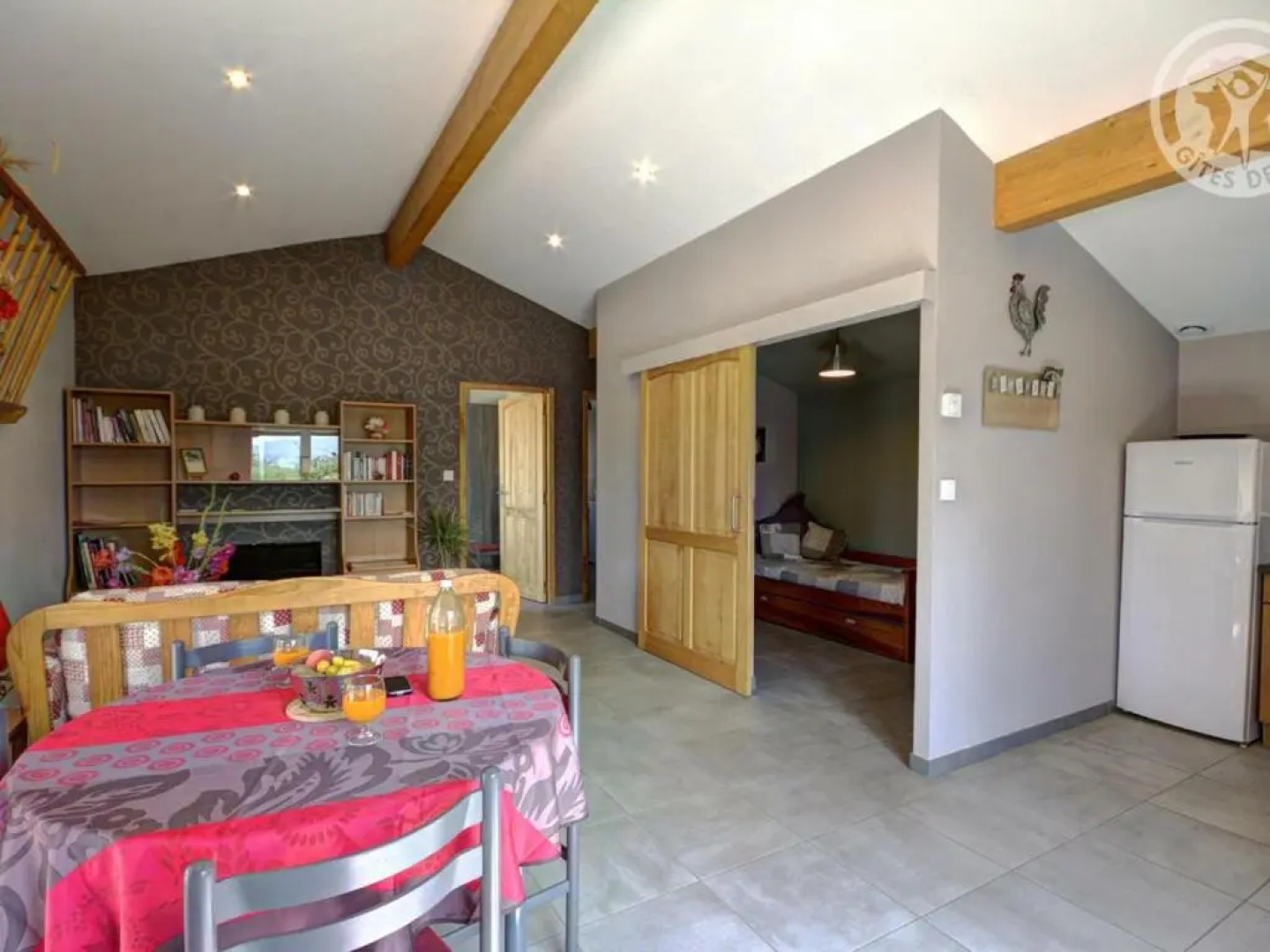 Gîte Genilac, 3 Pièces, 3 Personnes - Fr-1-496-114