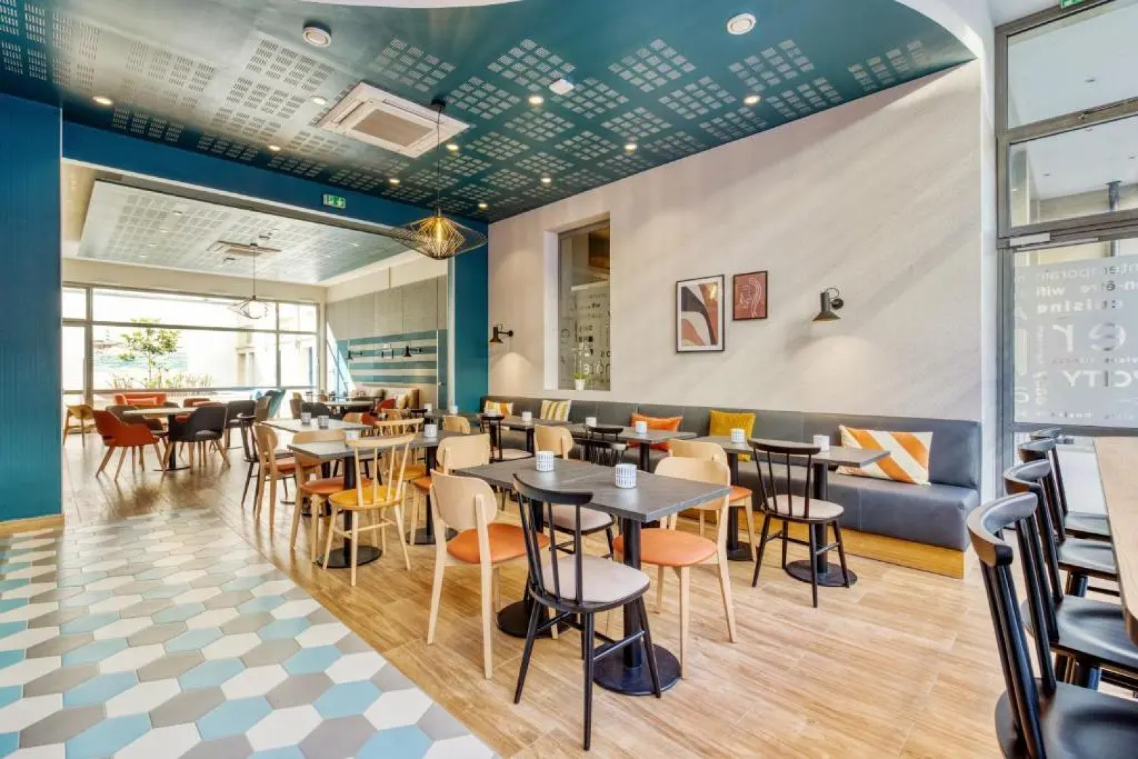 Appart'City Confort Paris Clichy Mairie