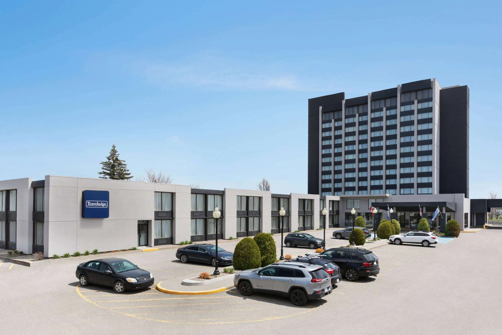 Travelodge by Wyndham Hotel & Convention Centre Quebec City