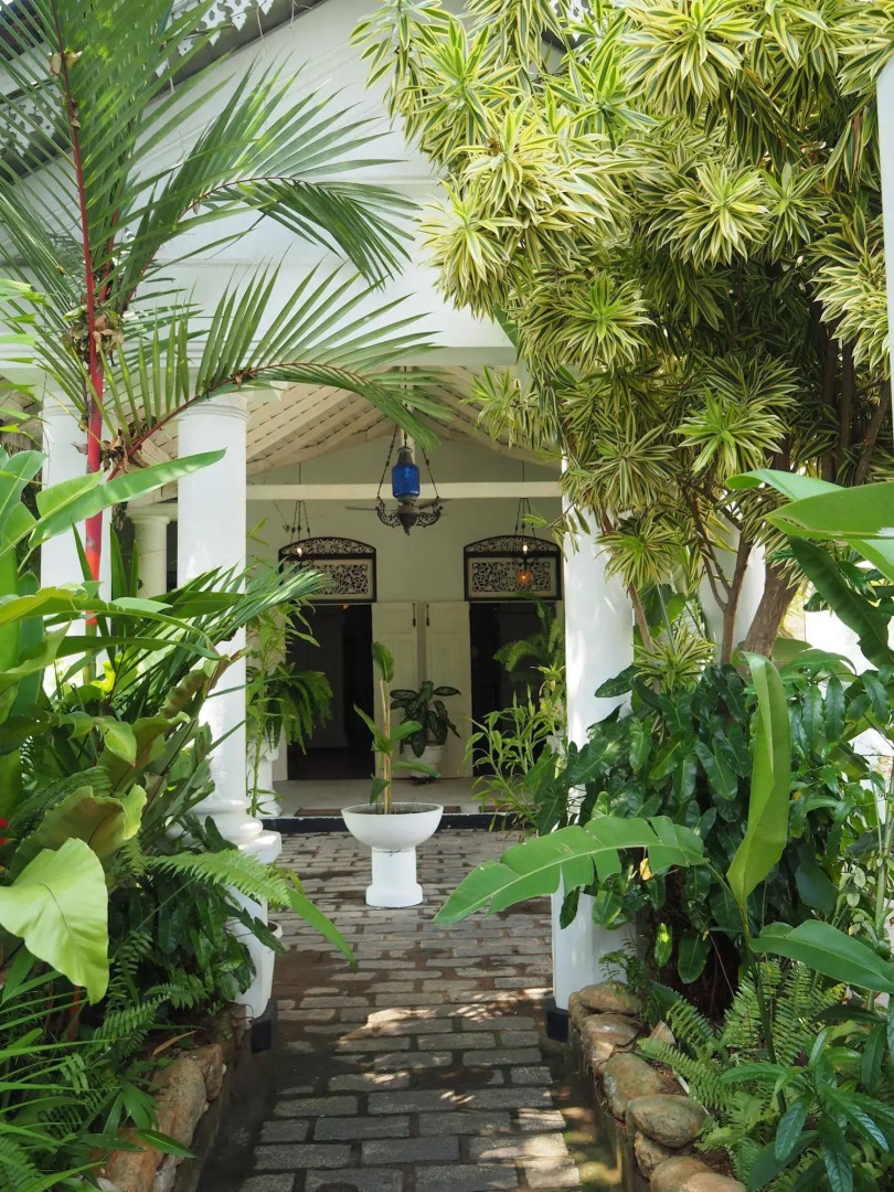 Royce Boutique Hotel