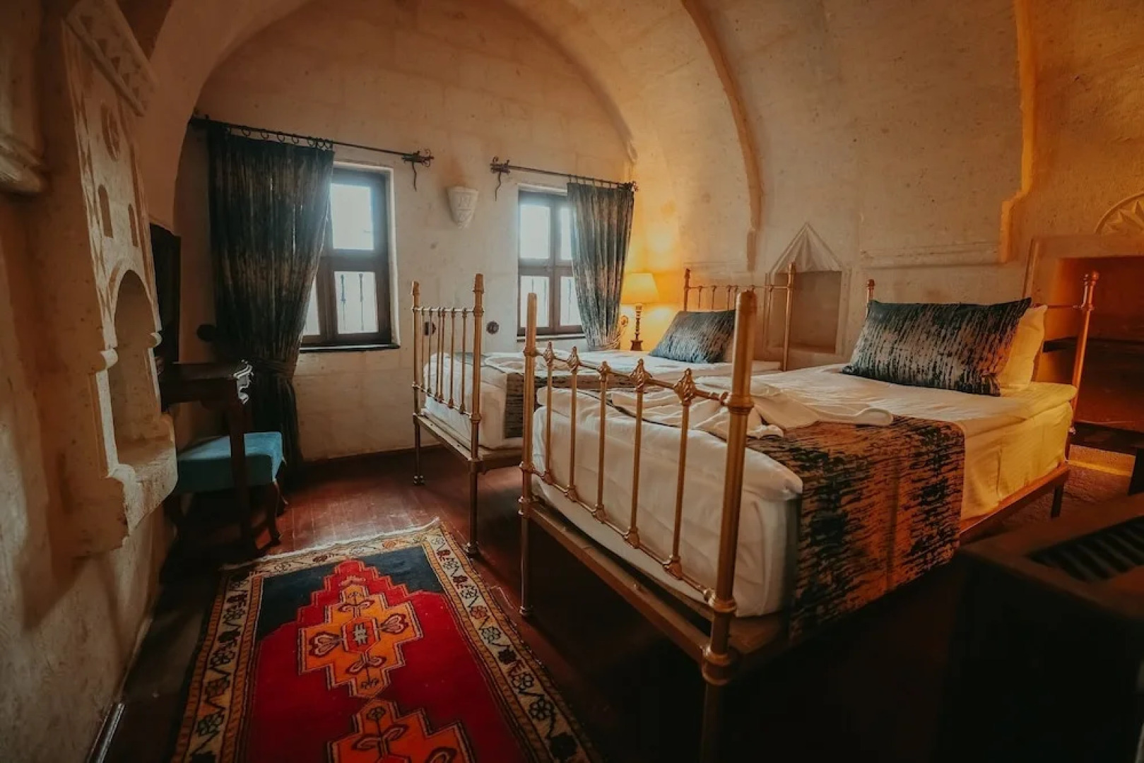 Valley Inn Cave Hotel