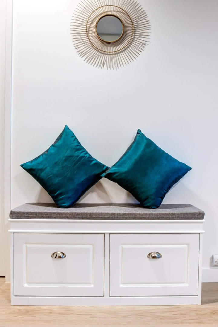 The Hamptons - Lux 2 Bed 2 Bath, Pool - Central Location