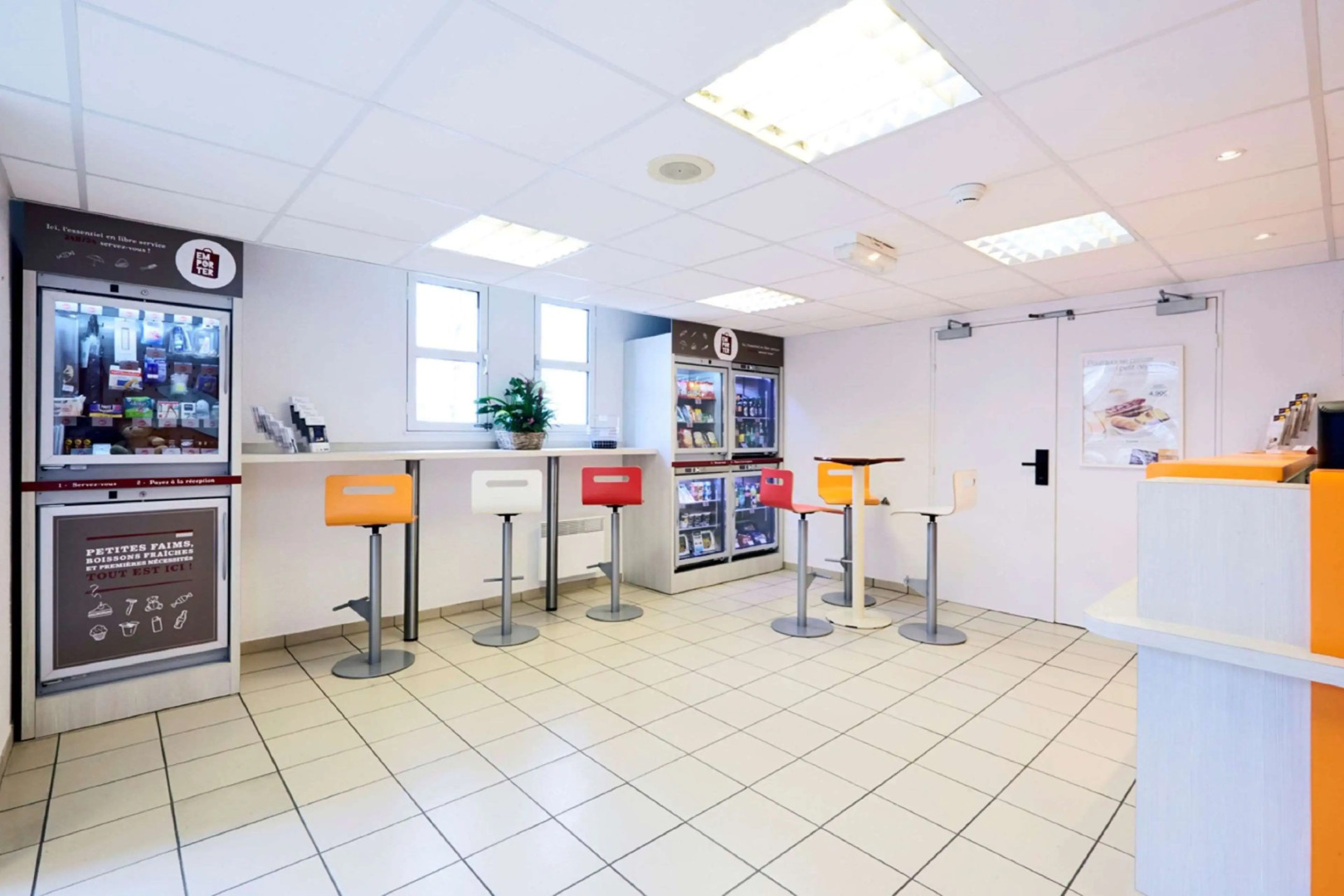 Hotel Premiere Classe Marne La Vallee - Saint Thibault Des Vignes