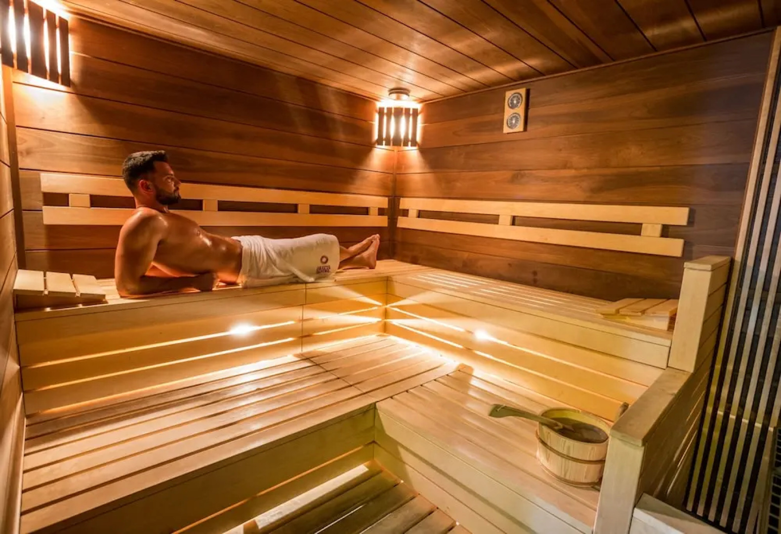 Aura Hotel - Adults Only