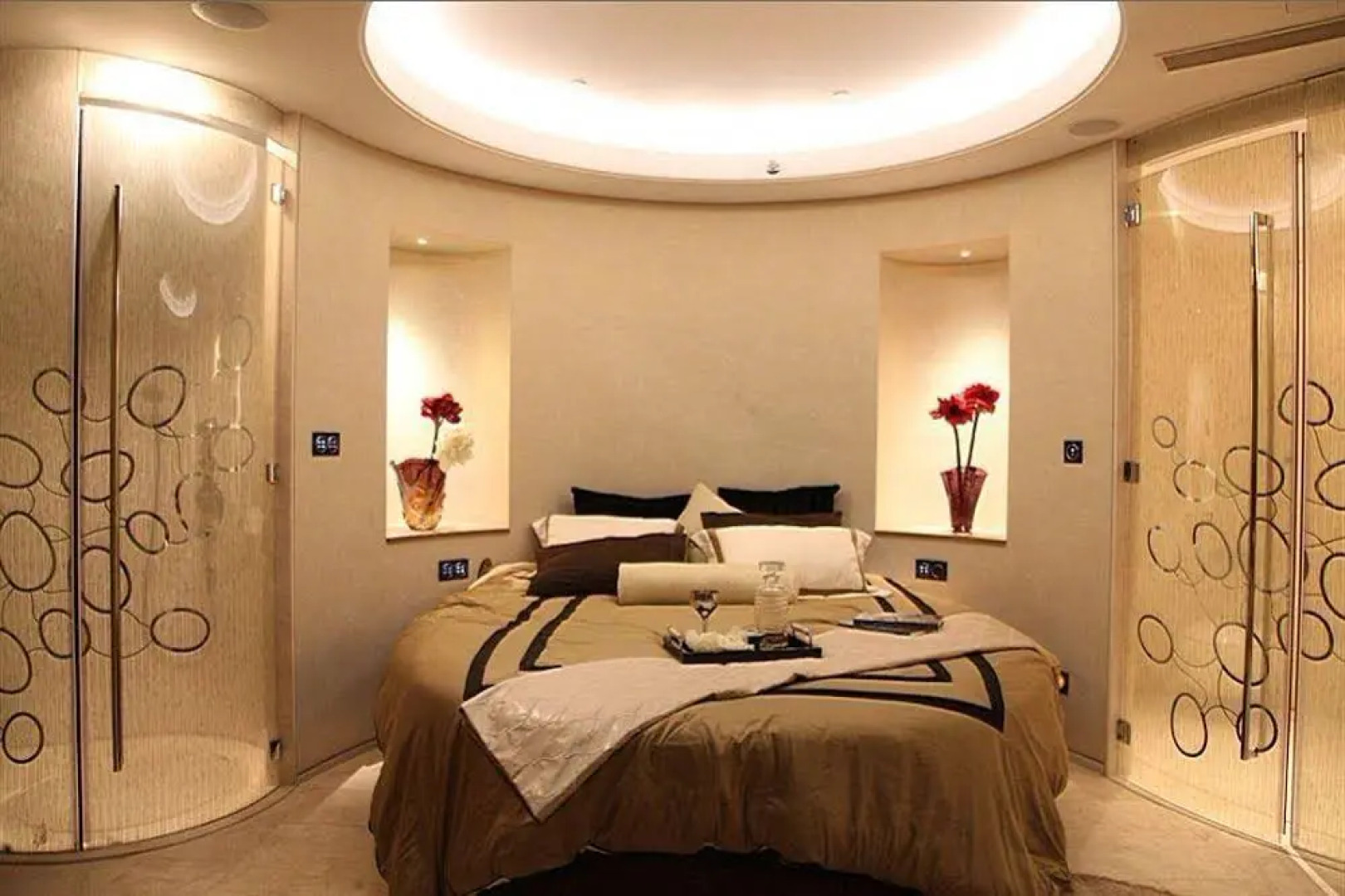 Reclusive Life Phoenix Island