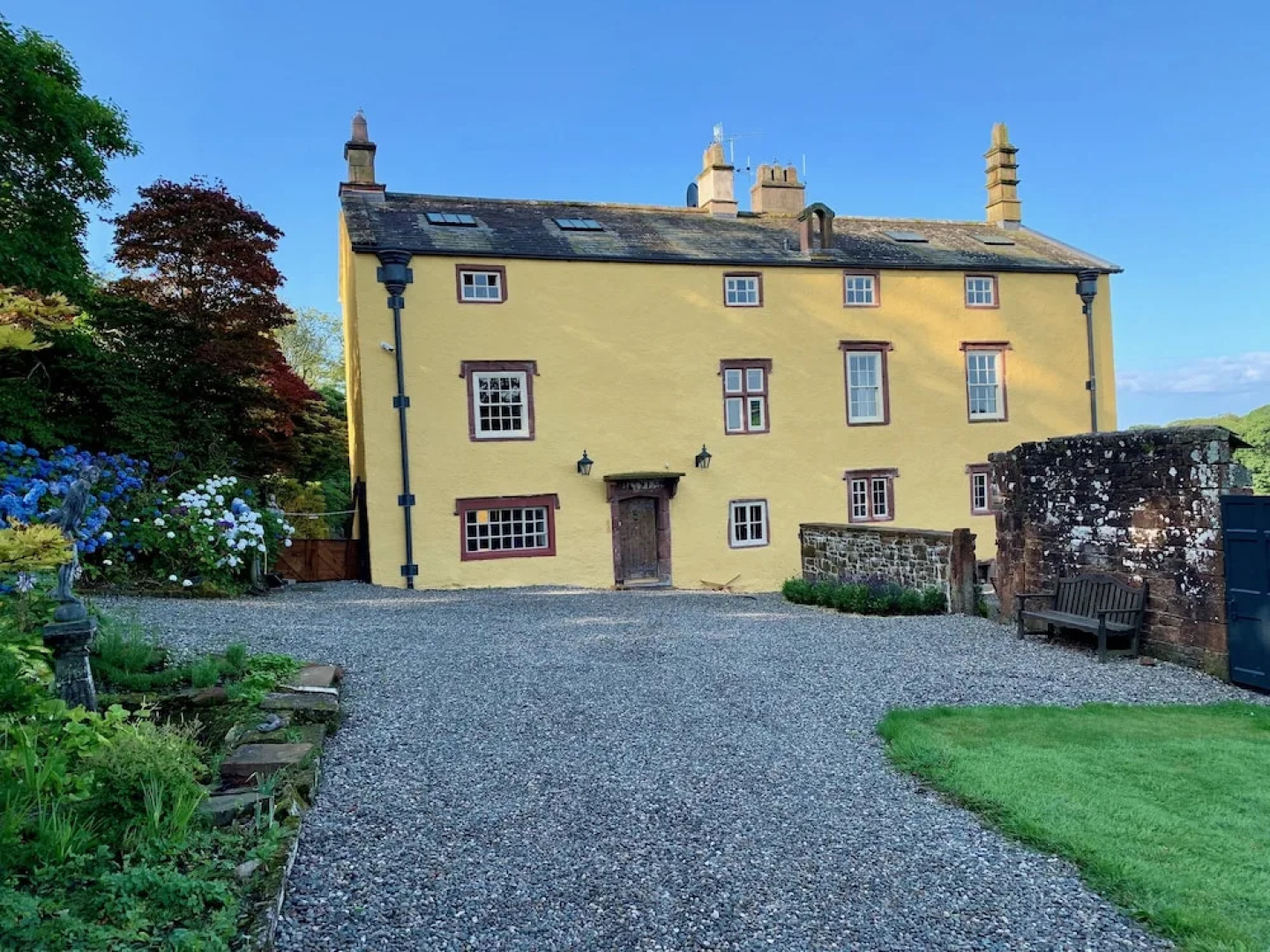 HAILE HALL Private Wing 4 Ensuite Bedrms