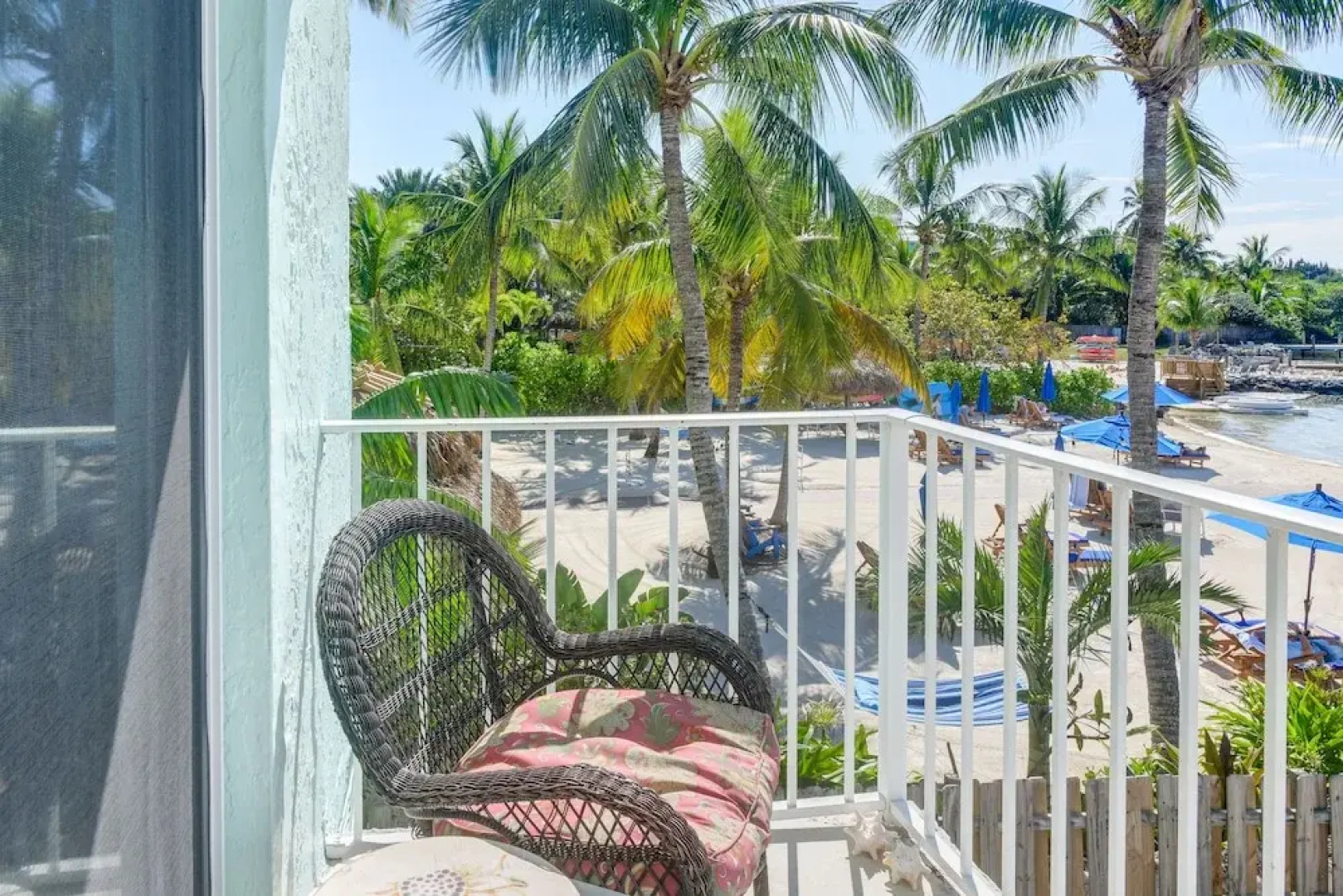 Beachfront Tavernier Abode w/ Balcony & Bay Views!