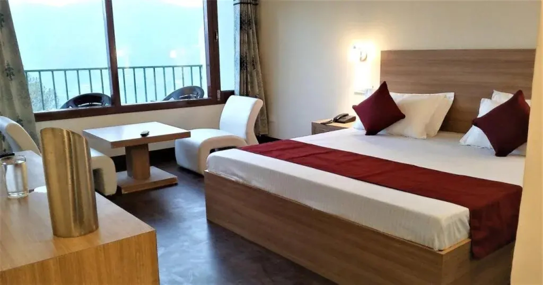 Hotel Emerald Valley