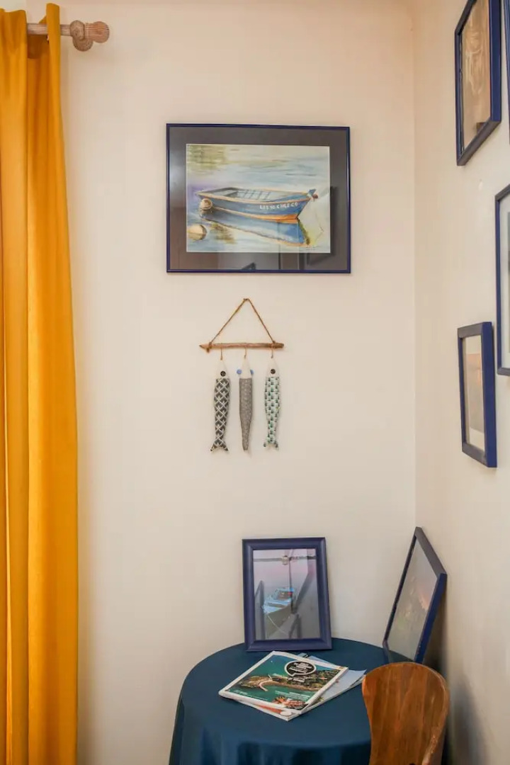 Le Petit Café dans la Prairie