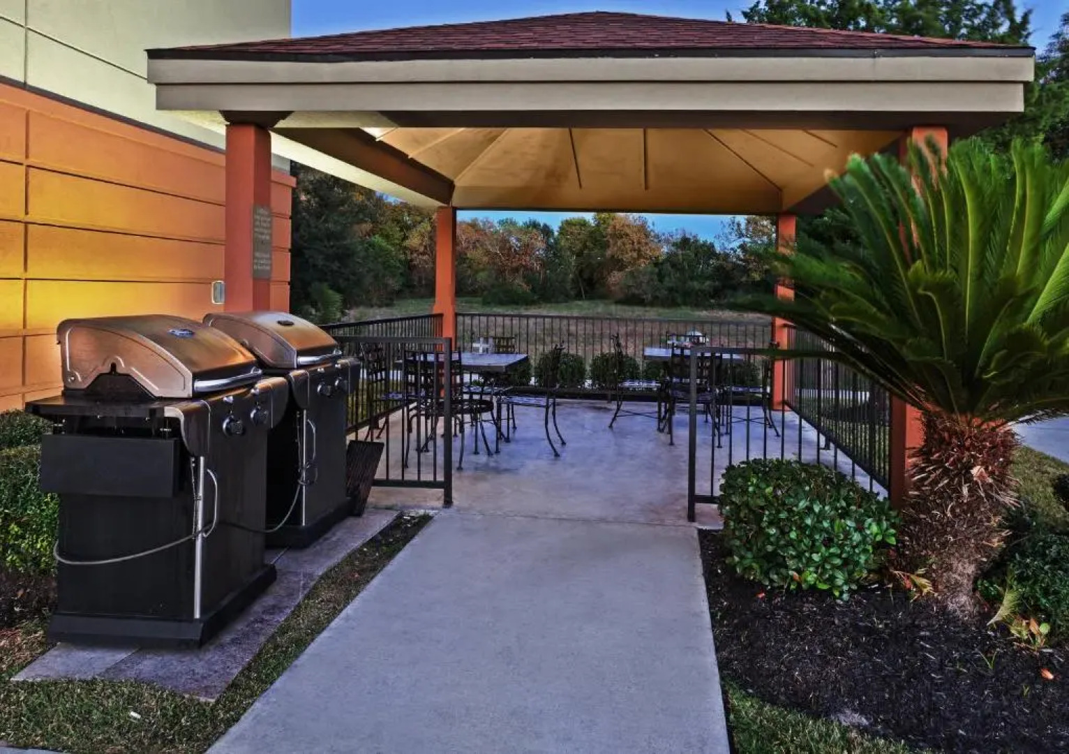 Candlewood Suites Pearland by IHG