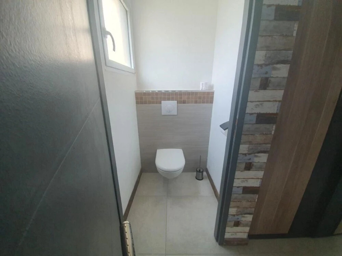 Cosy Apartment in Eperlecques with Fireplace