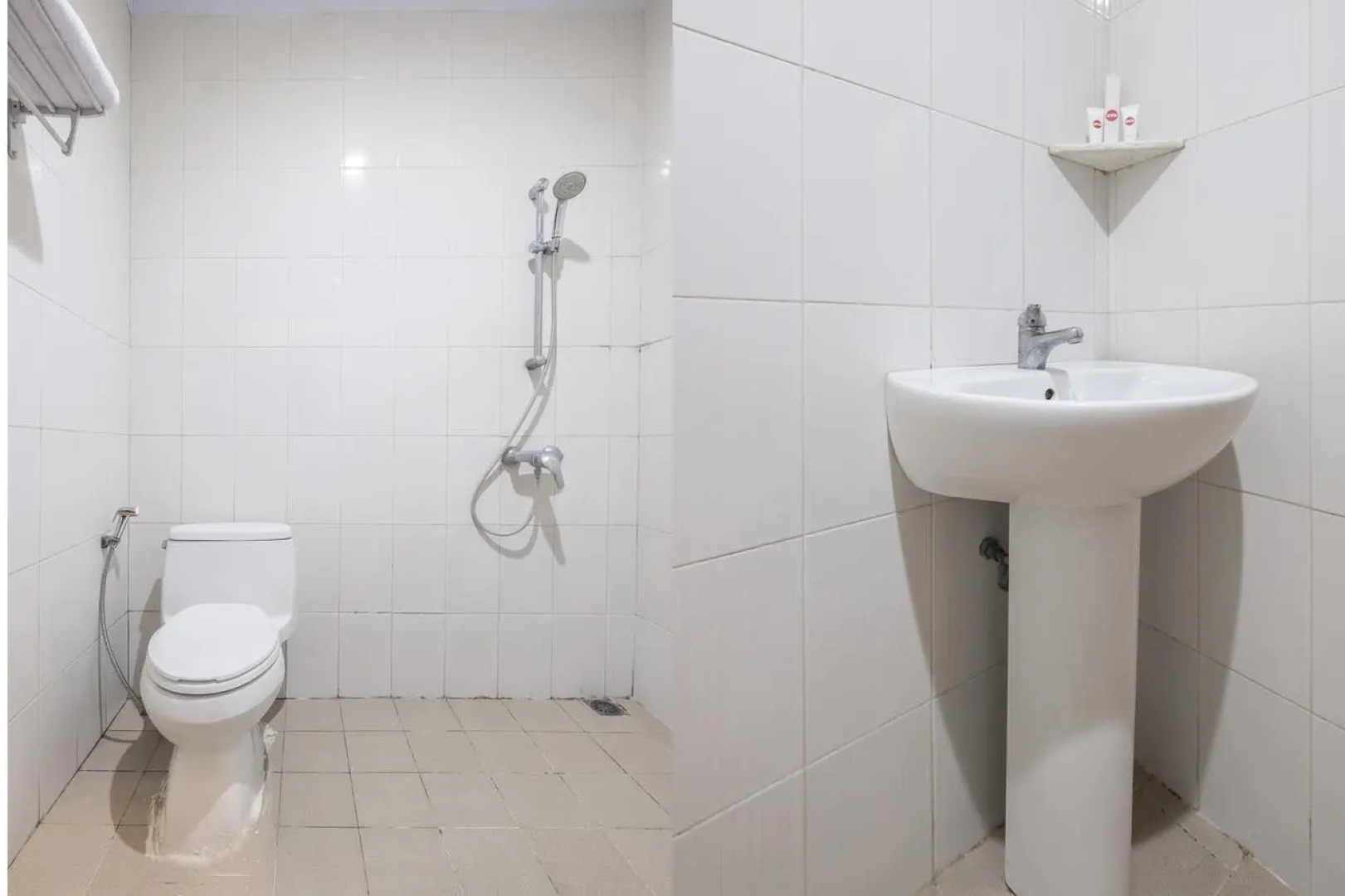 OYO 824 Makassar Guest House