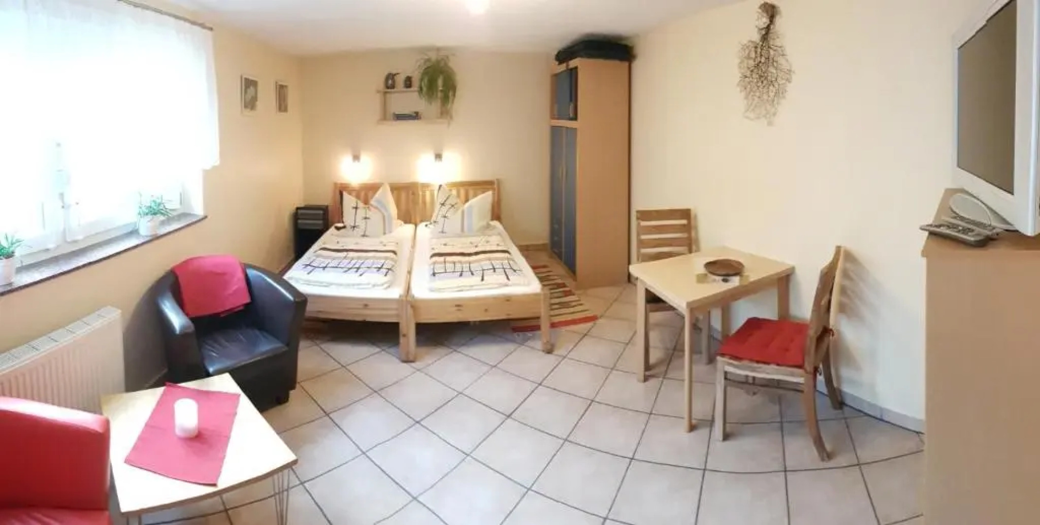 Ruhige Ferienwohnung in Niepars