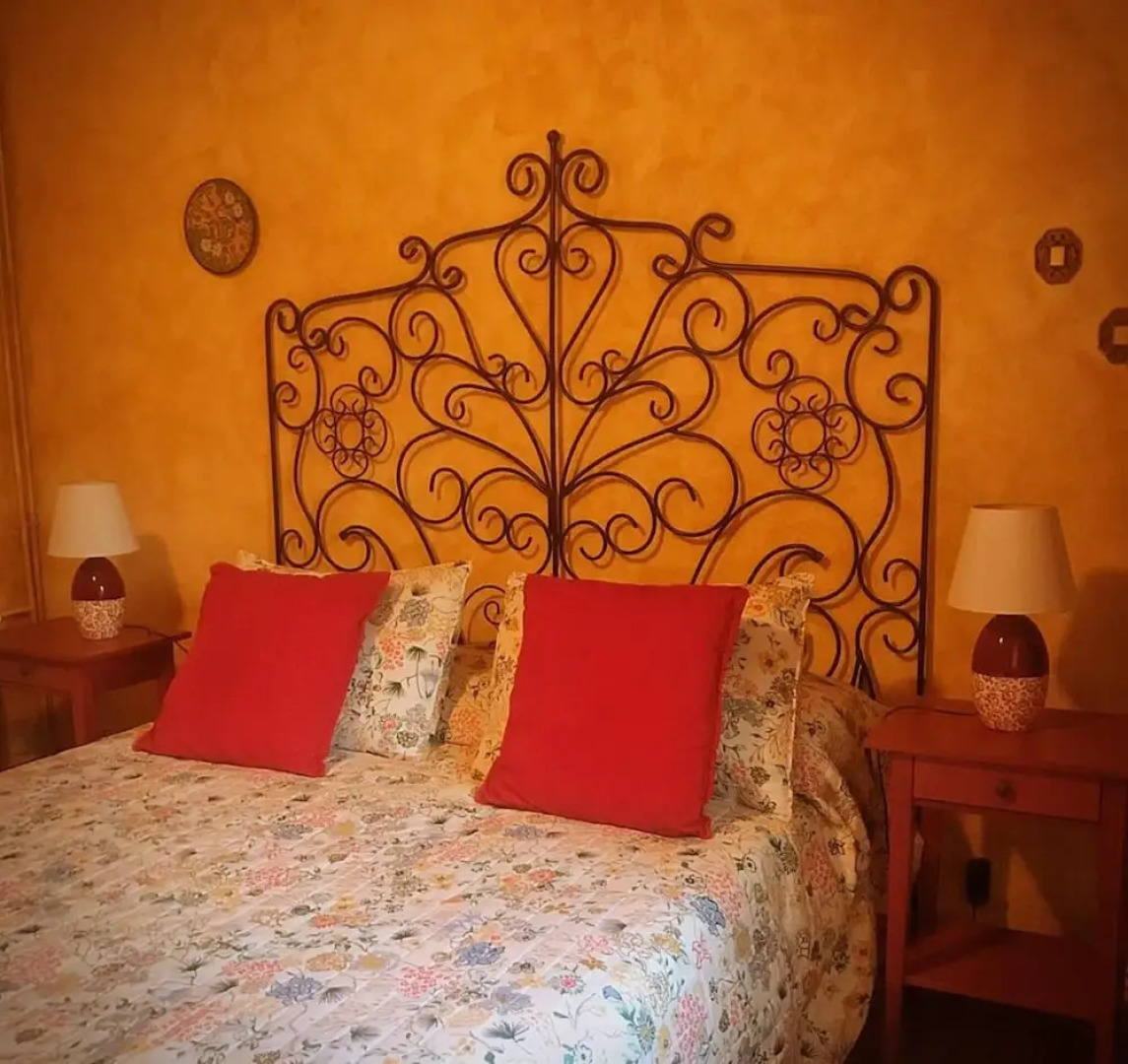 La Casa Roja De El Escorial