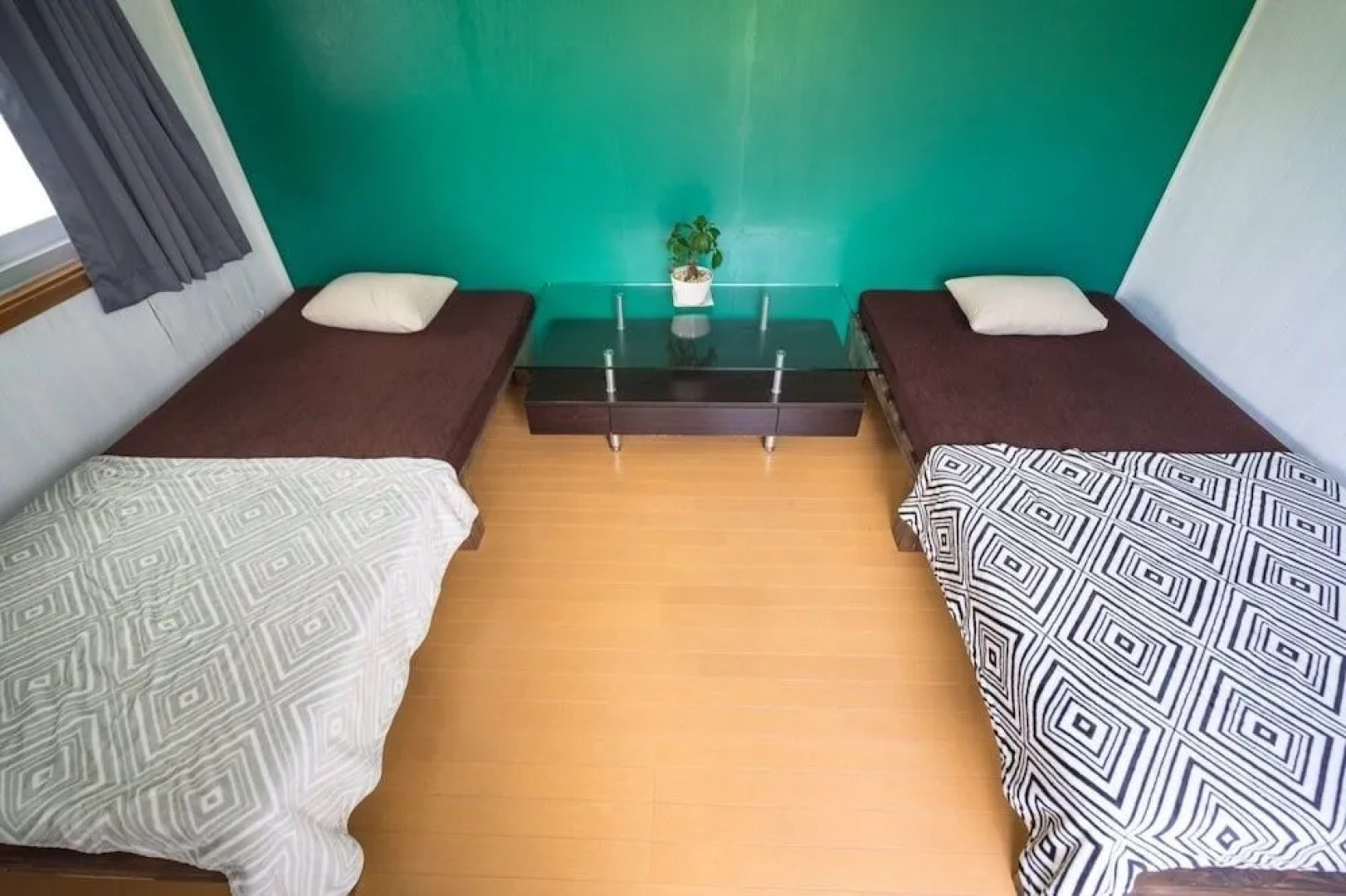 Okinawa Guest House P's House - Hostel