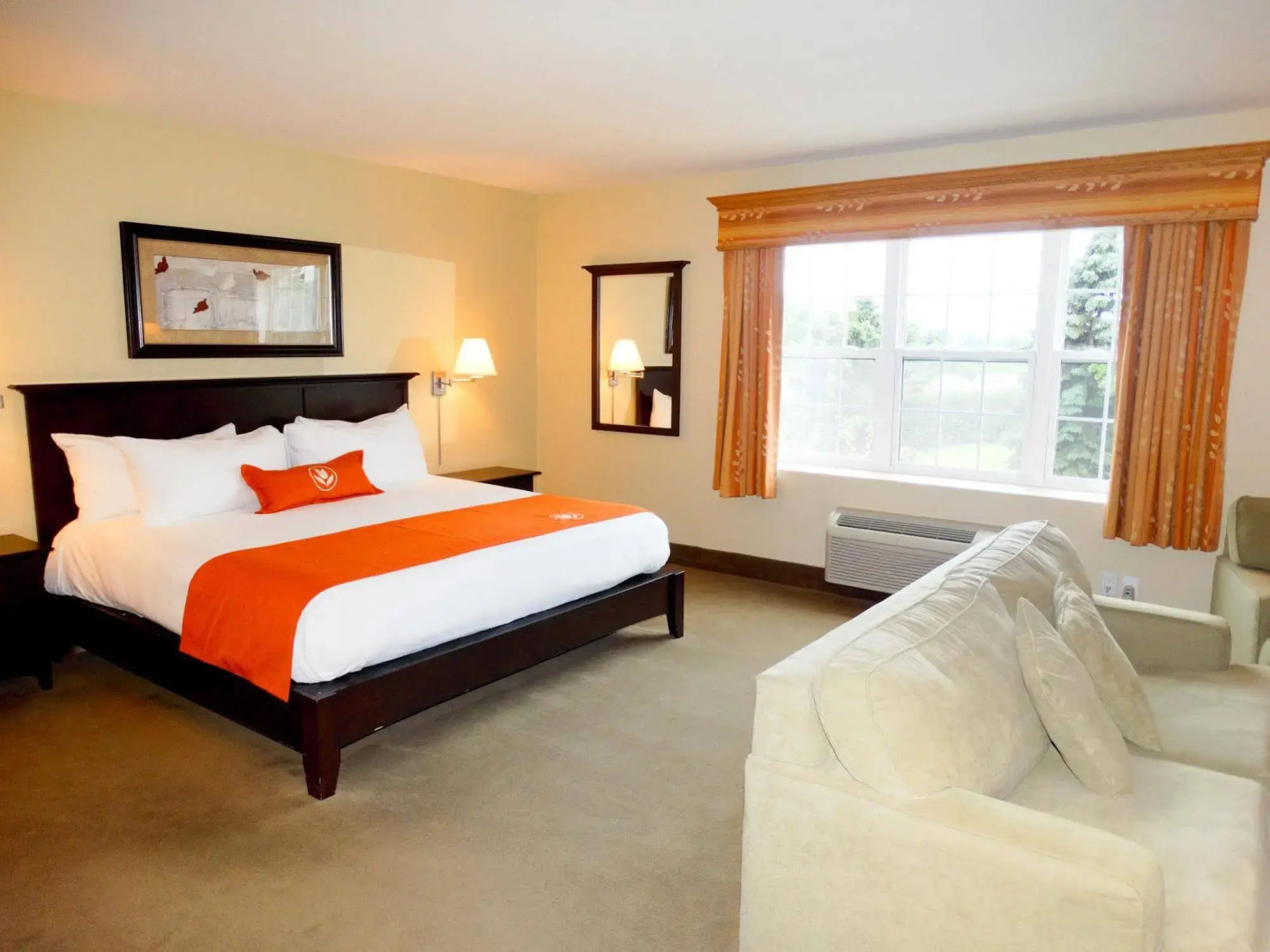 Amsterdam Inn & Suites Sussex