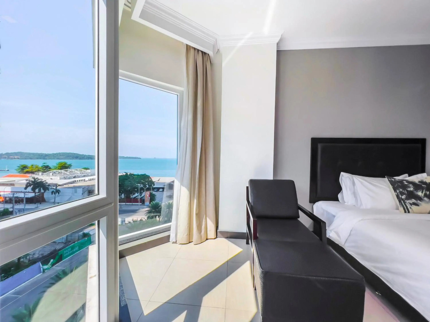 Queenco Hotel & Casino