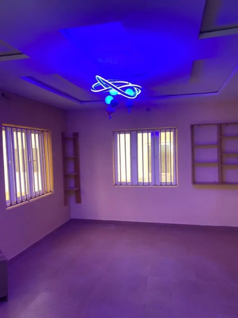 Flenjo Zone Bar and Apartments