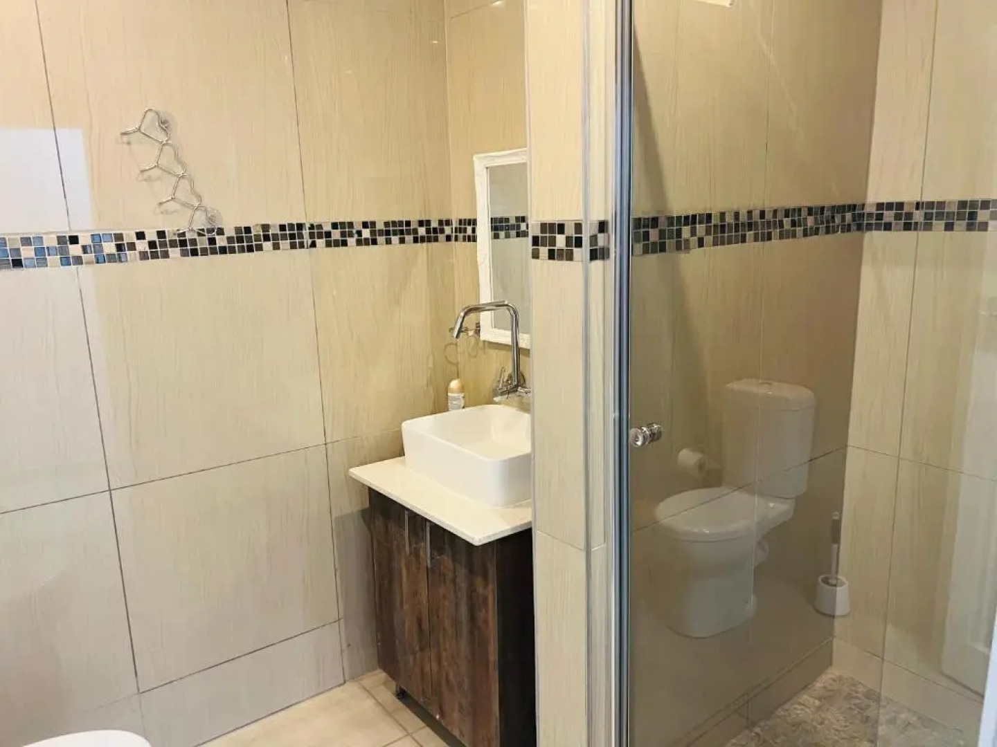 36 frere road shelly beach , margate