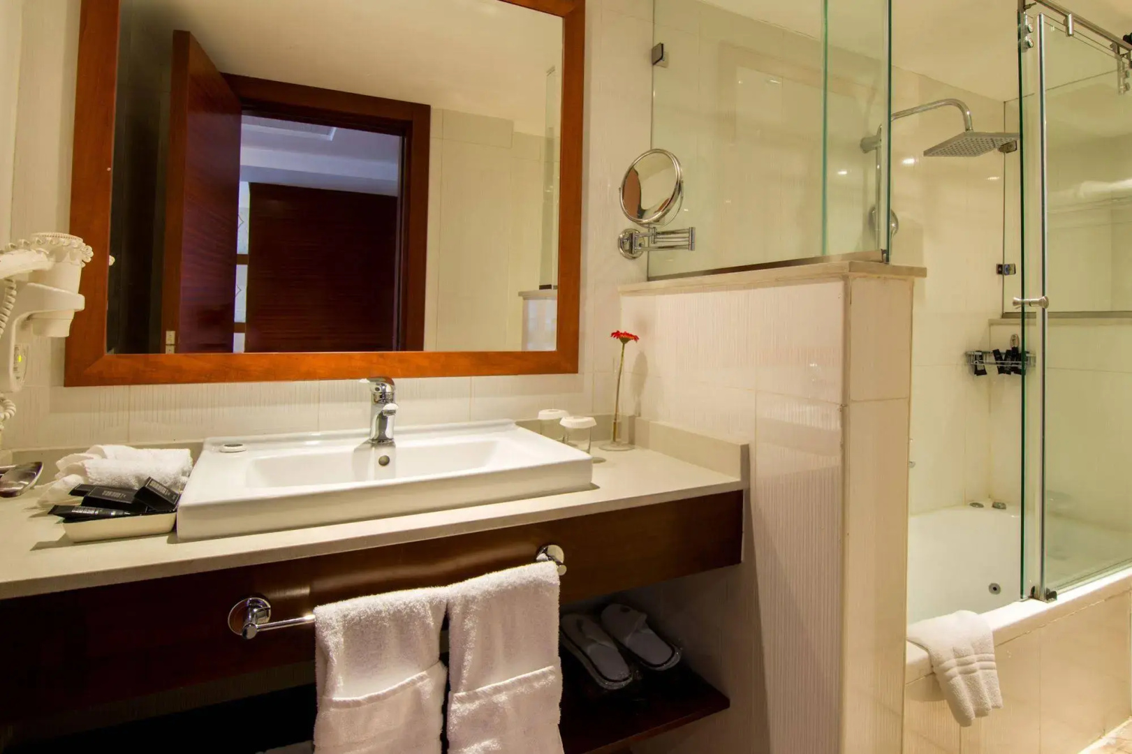 Grand Park Hotel