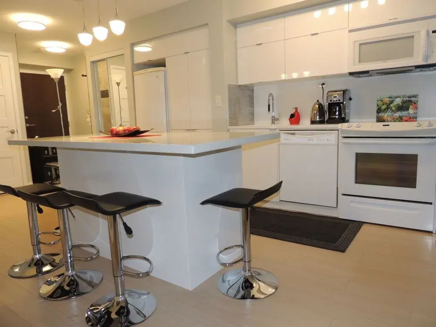 TVHR - Luxury Condos in Heart of Downtown