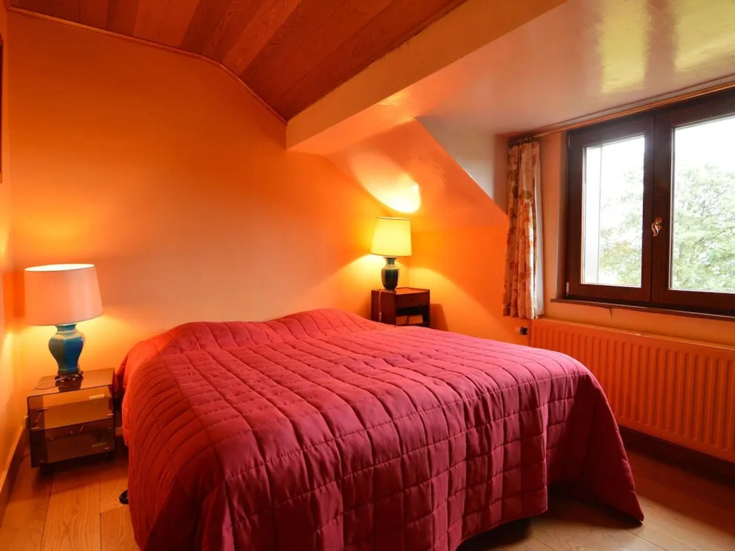 Spacious Holiday Home in Herbeumont near Forest