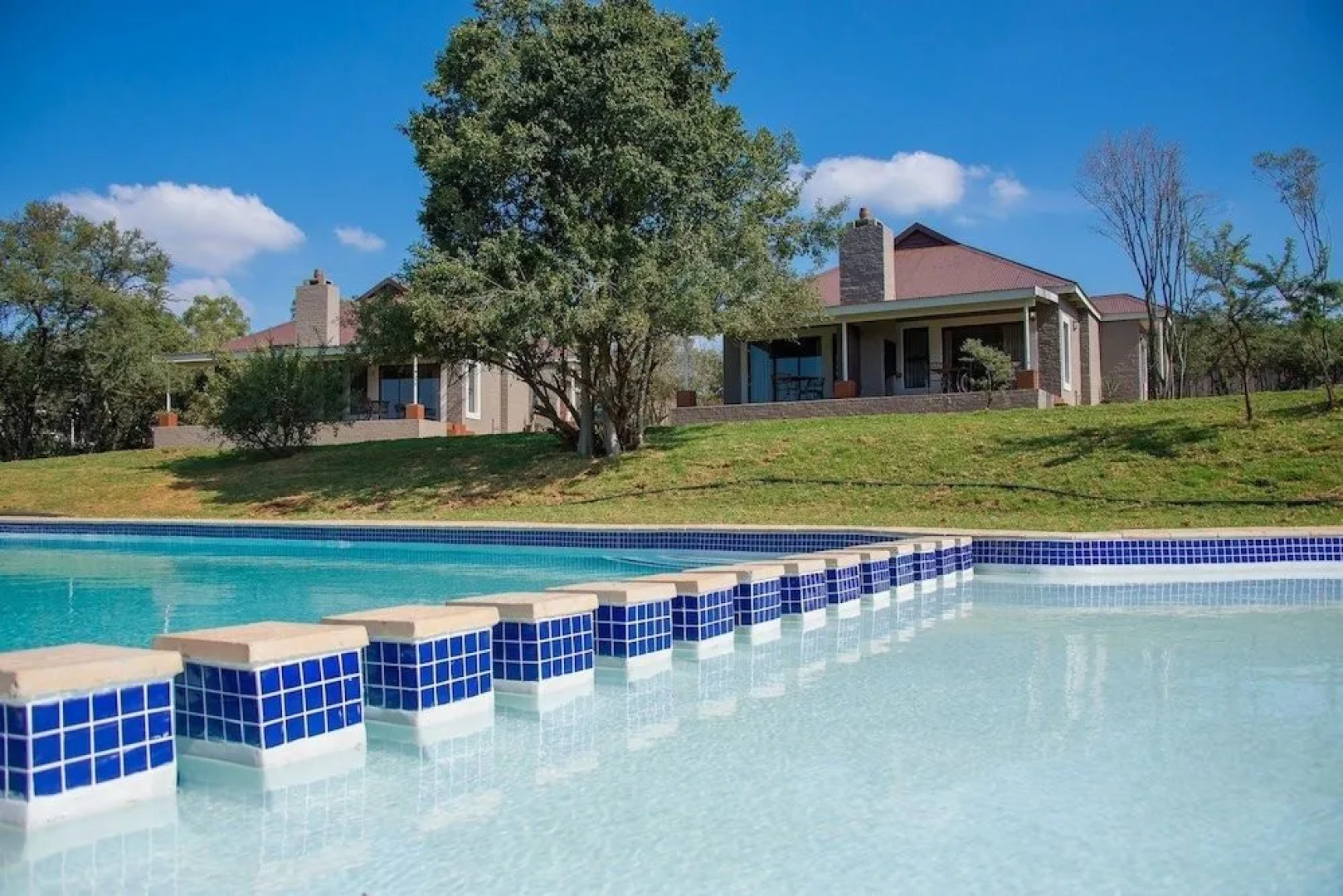 African Hills Safari Lodge & Spa