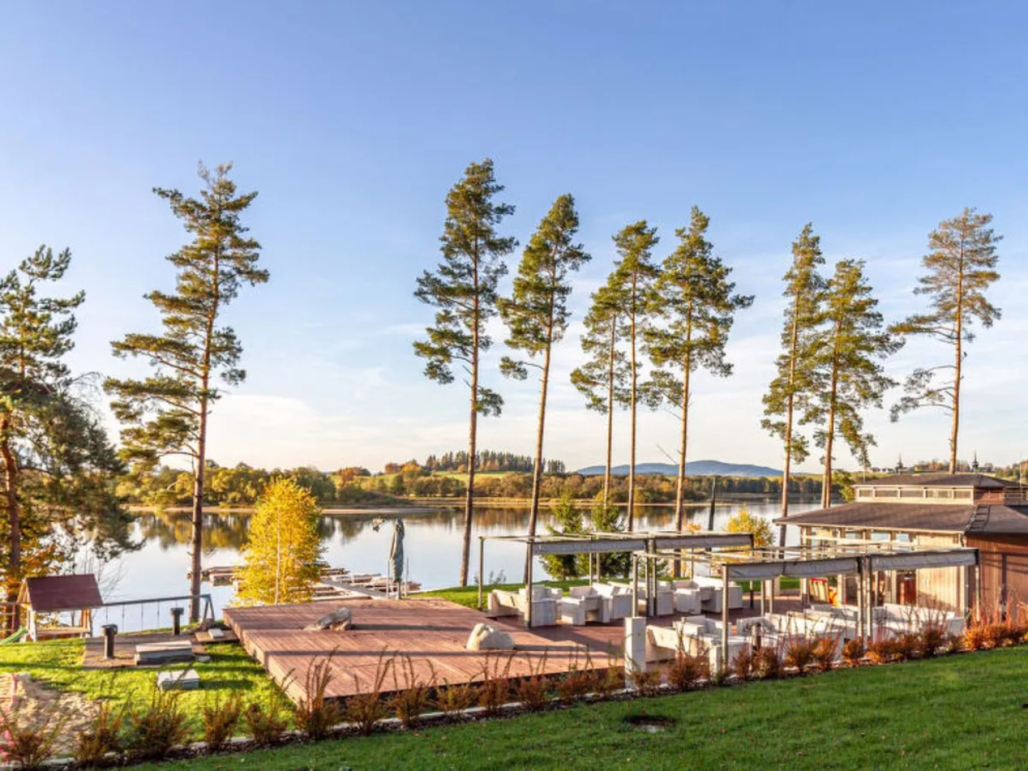 Lakeside Village 32920