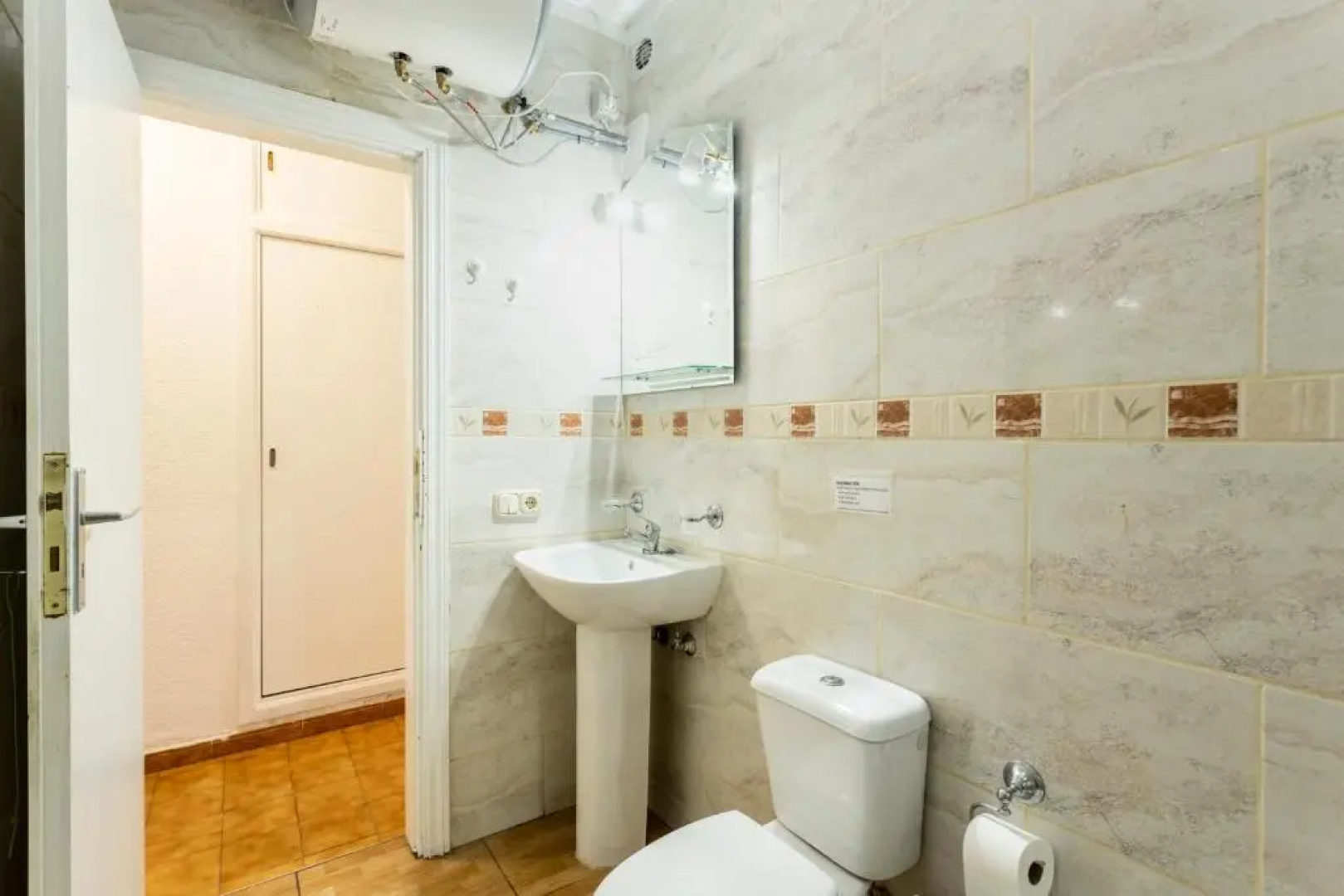 1 bedroom ground floor apartment