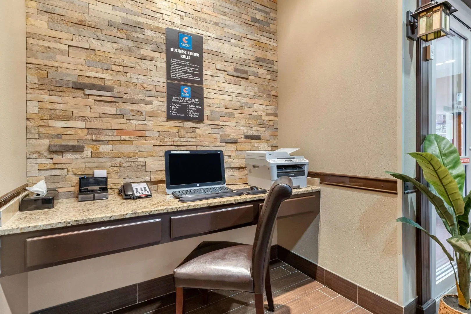 Comfort Inn & Suites Lakeside