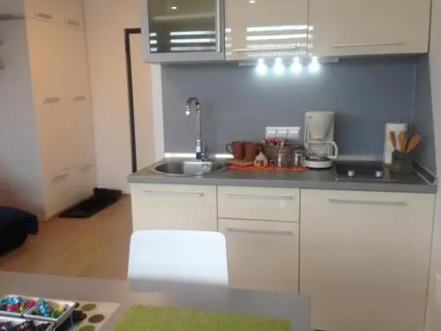 Dea's Studio Apartment