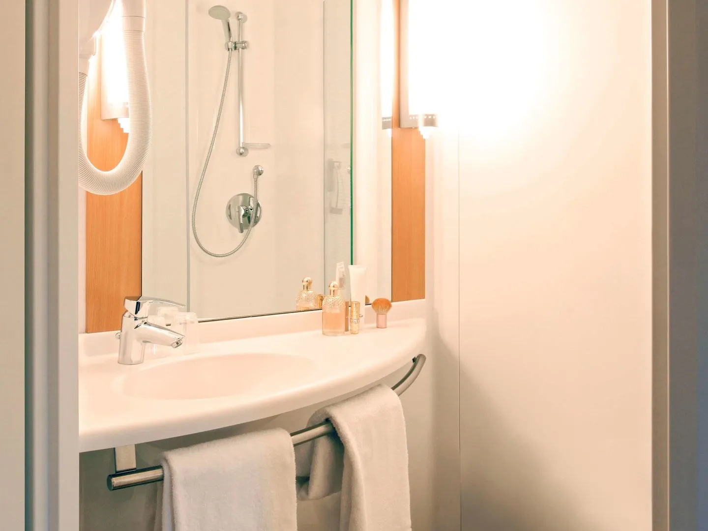 ibis Manosque Cadarache