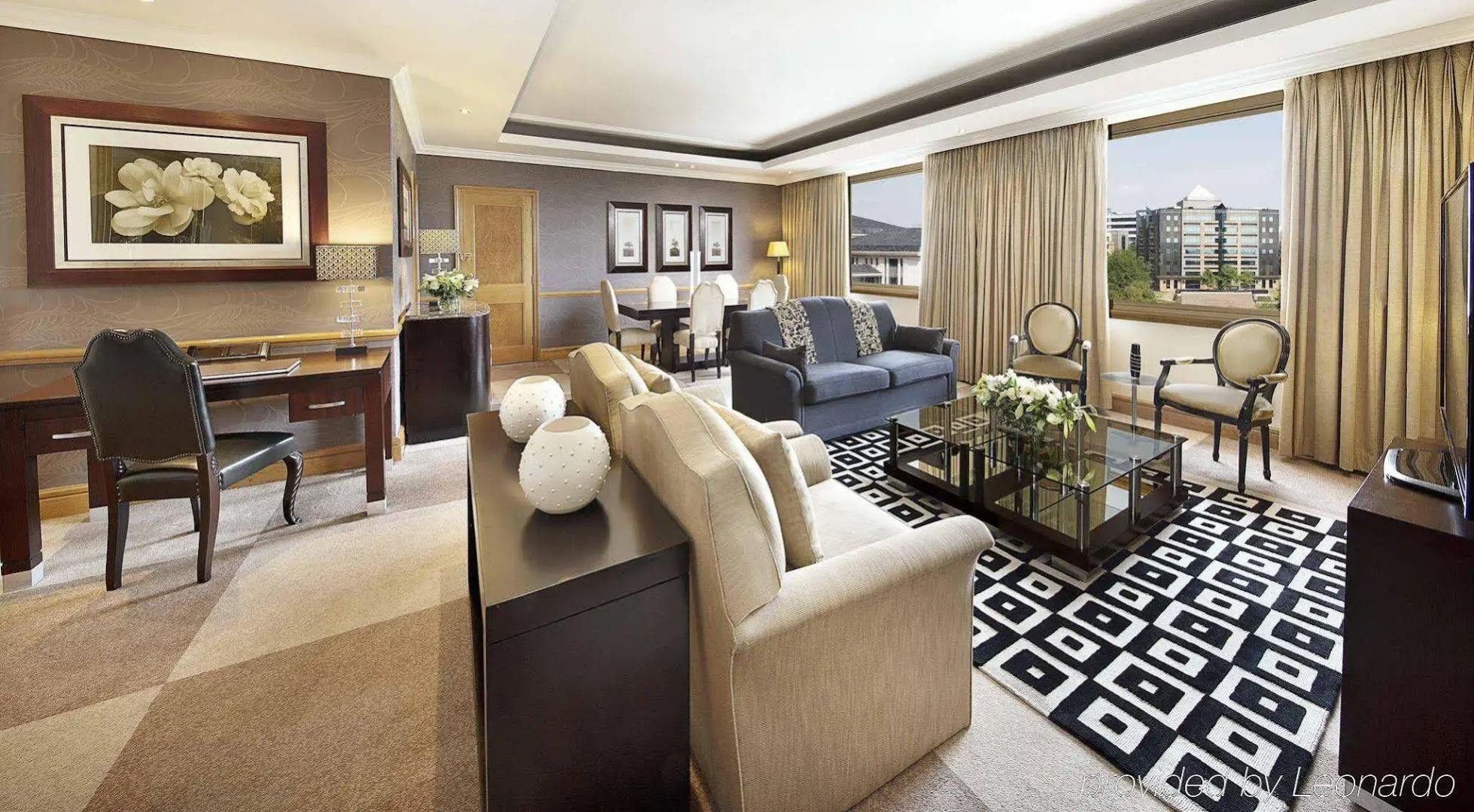 Отель NH Johannesburg Sandton