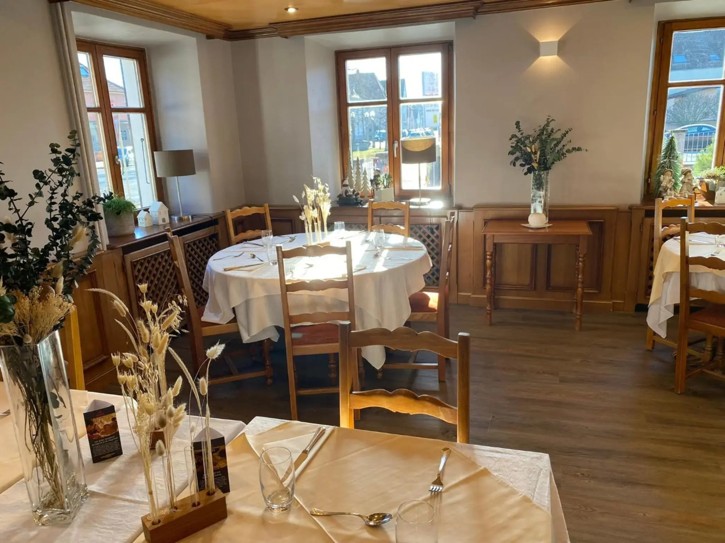 Logis Hôtel Au Lion Rouge