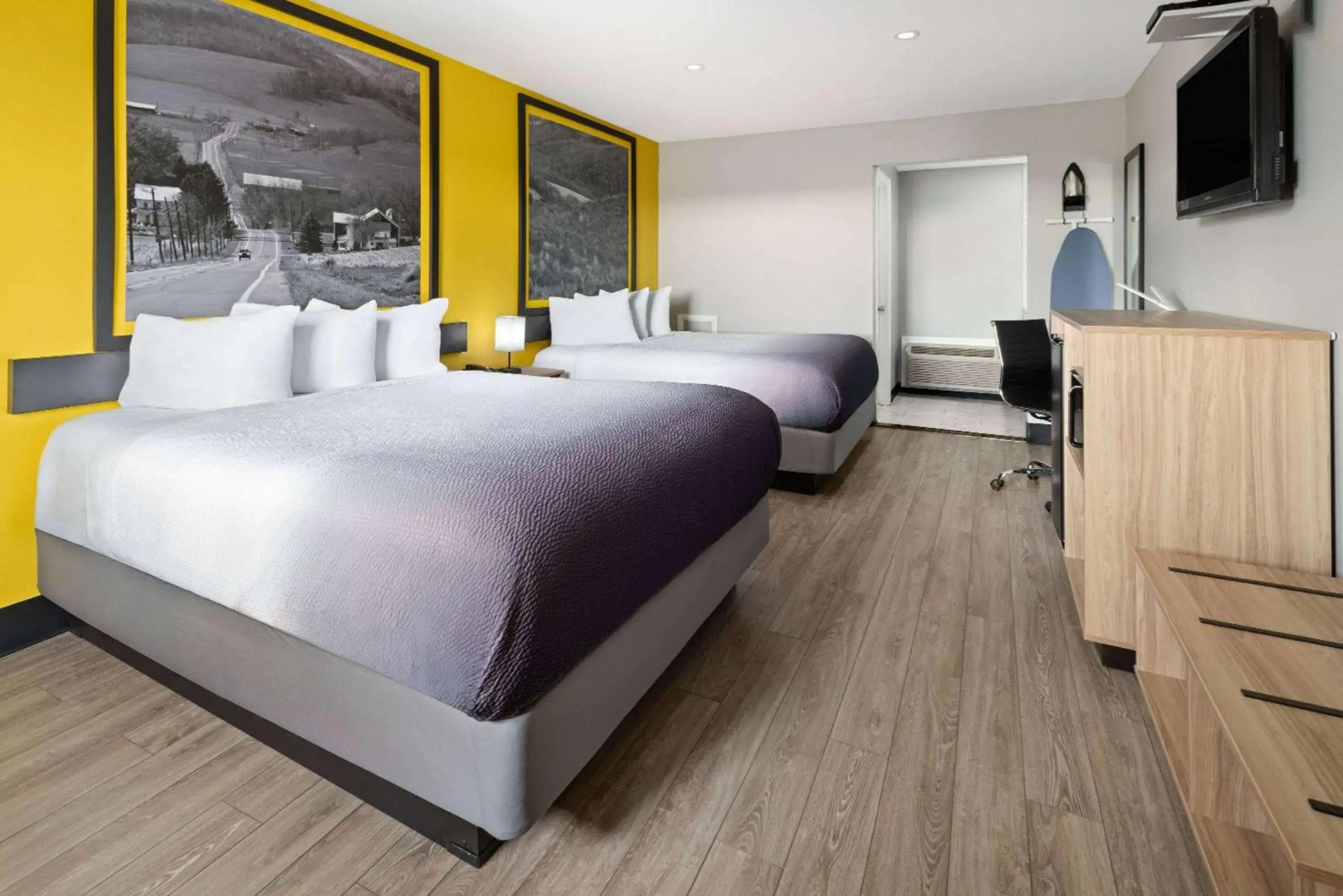 Super 8 by Wyndham Hazleton