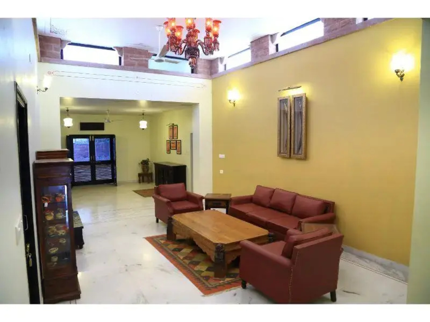 Vista Rooms at Jhanwar Road