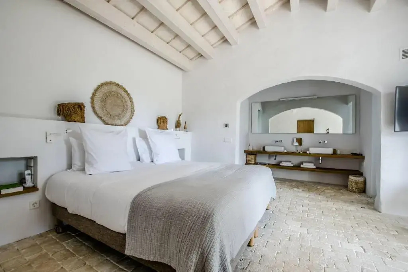 Torre Vella – Fontenille Collection