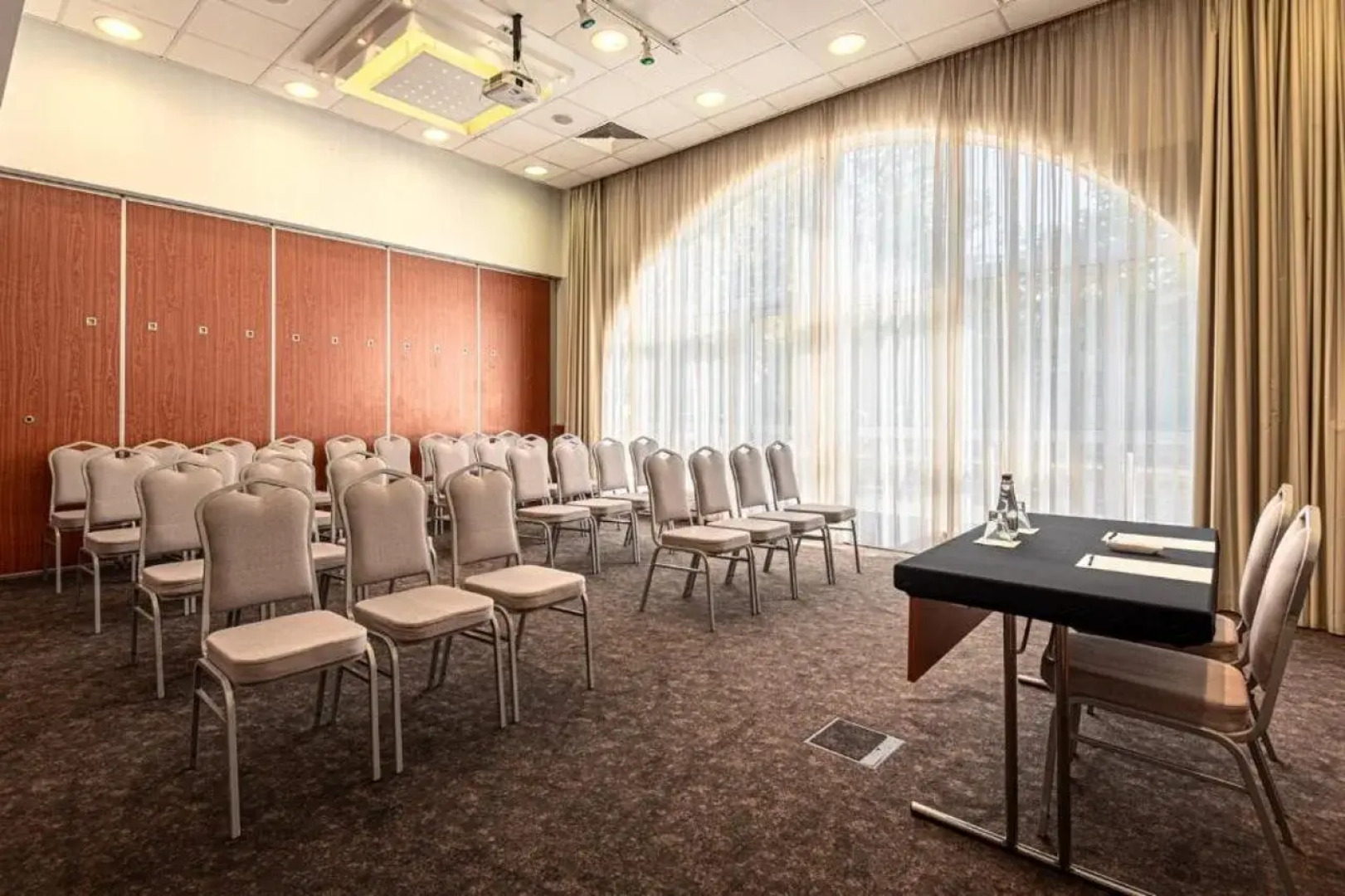 Castrum Hotel Szekesfehervar