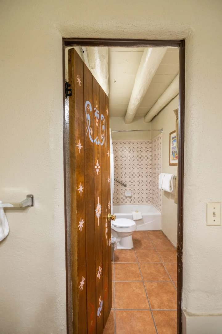 Sagebrush Inn & Suites